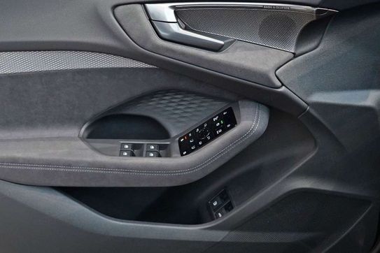 Audi A5 e-Hybrid quattro S line