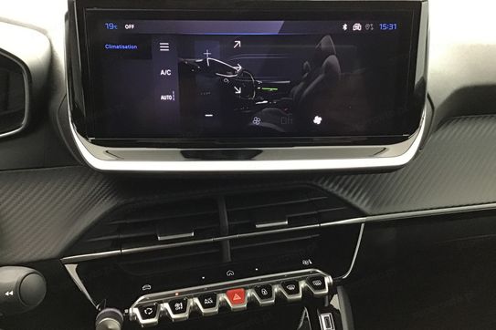 Peugeot 208 ALLURE 1.2 mHEV e-DCS6