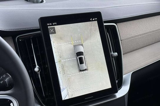 Volvo XC90 T8 AWD Plug-In Hybrid Ultra Dark