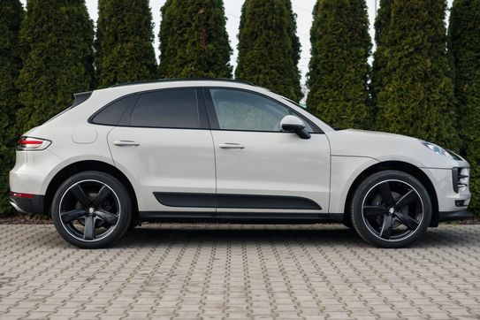 Porsche Macan Standard