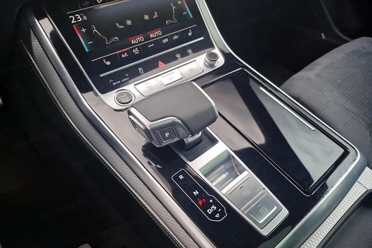 Audi Q8 55 TFSI e quattro