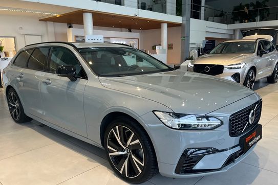 Volvo V90 T6 AWD Plug-In Hybrid Plus Dark aut