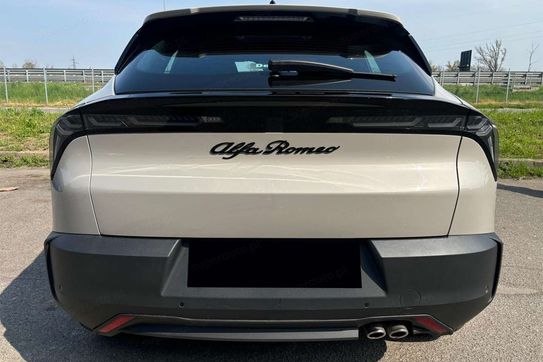 Alfa Romeo Junior 1.2 Ibrida Ti