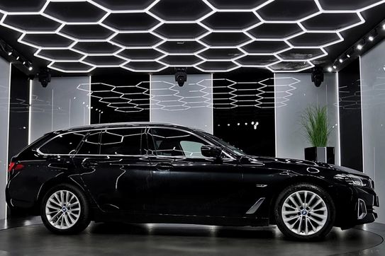 BMW Seria 5 Touring 530e Luxury Line xDrive