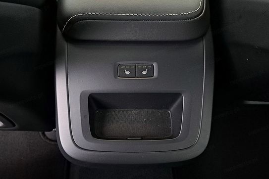 Volvo XC60 B5 B AWD Plus Black Edition