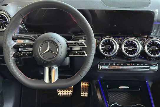 Mercedes GLB 200 AMG Line