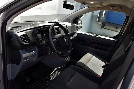 Opel Vivaro Kombi L2H1 Enjoy