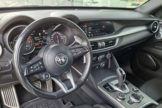 Alfa Romeo Stelvio Turbo Veloce Q4