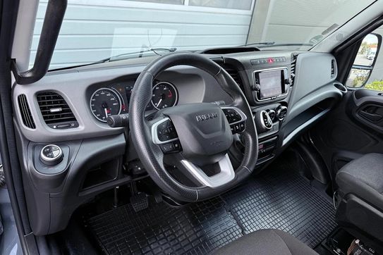 Iveco Daily 70C18 3.0 180KM