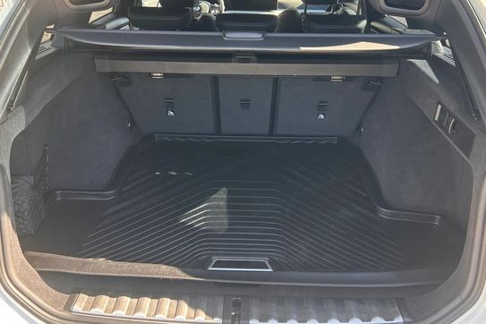 BMW Seria 3 318d mHEV aut