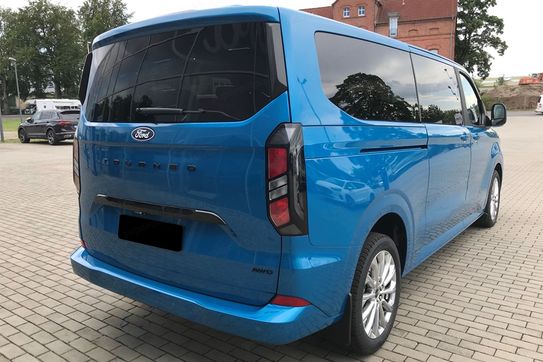 Ford Tourneo Custom L2H1 Titanium 320 A8 AWD