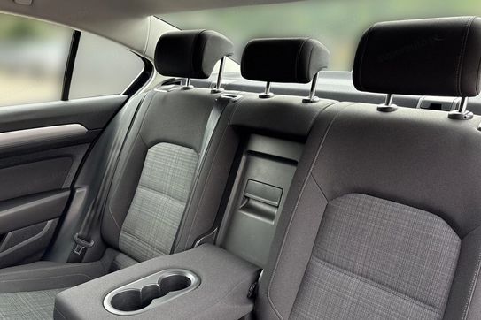 Volkswagen Passat 1.5 TSI EVO Business