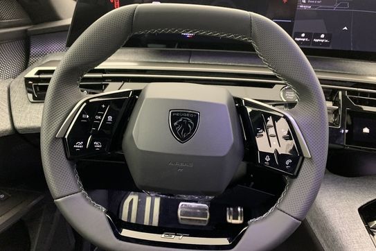 Peugeot 3008 GT 1.2 mHEV e-DCS6