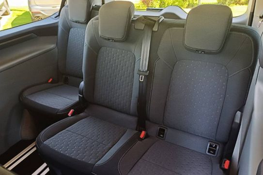 Ford Tourneo Custom L2H1 Titanium 320 A8 AWD