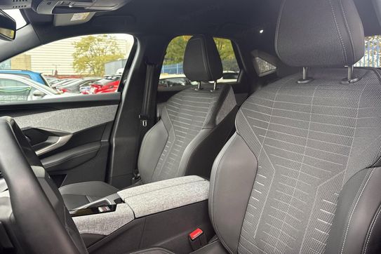 Peugeot 3008 Allure 1.2 PureTech  e-DCS6