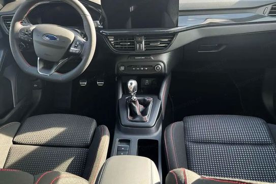 Ford Focus ST-Line X  1.0 EcoBoost