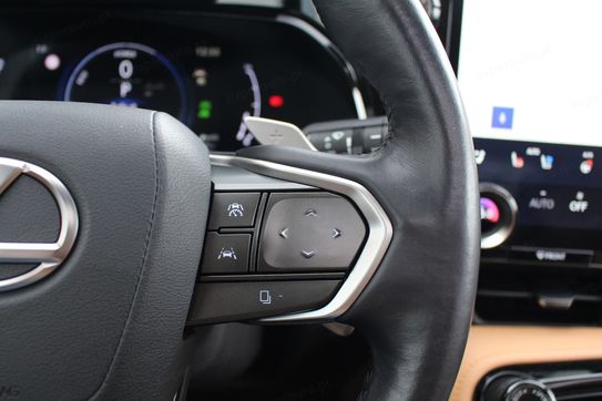 Lexus NX 350h Omotenashi 2.5 Hybrid AWD