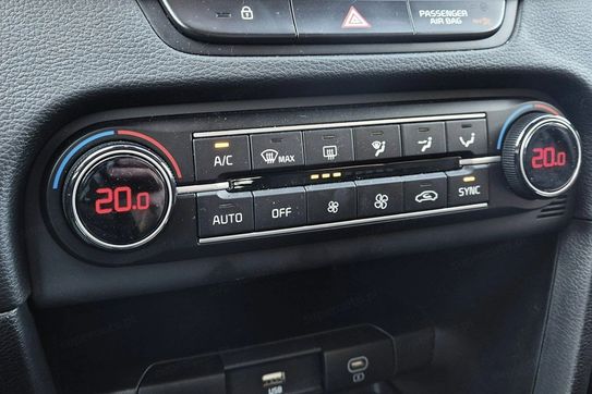 Kia XCeed 1.5 t-Gdi Business Line Dct