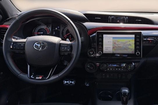 Toyota HiLux 2.8 d-4D Double Cab Gr Sport 4X4