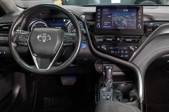Toyota Camry 2.5 Hybrid Prestige Cvt