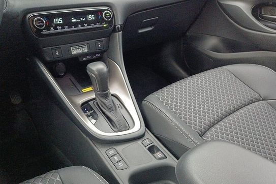 Mazda 2 1.5 Hybrid Homura CVT