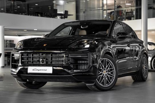 Porsche Cayenne Coupe E-Hybrid Black Edition