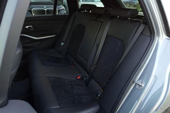 BMW Seria 3 320d mHEV M Sport aut