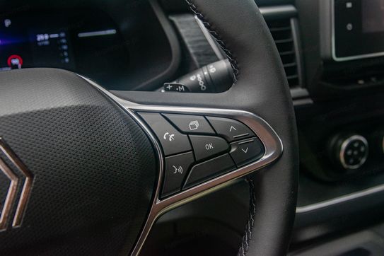 Renault Trafic Kombi L2H1 AT9