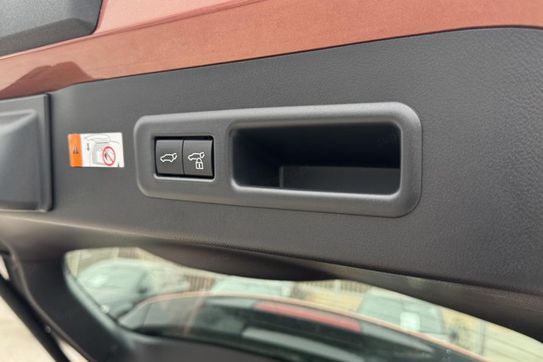 Lexus LBX Elegant 1.5 Hybrid