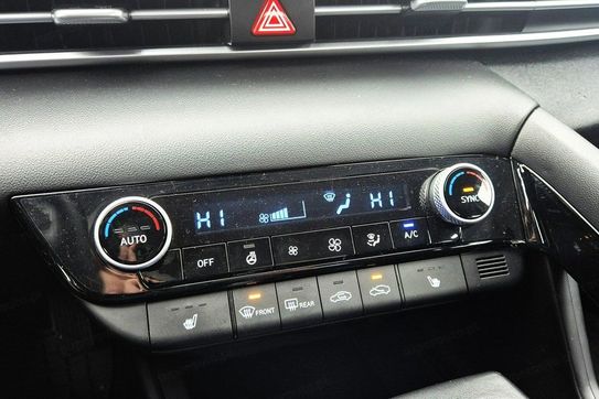 Hyundai Elantra 1.6 Smart DCT