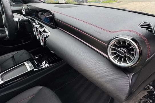 Mercedes CLA AMG 35  4-Matic