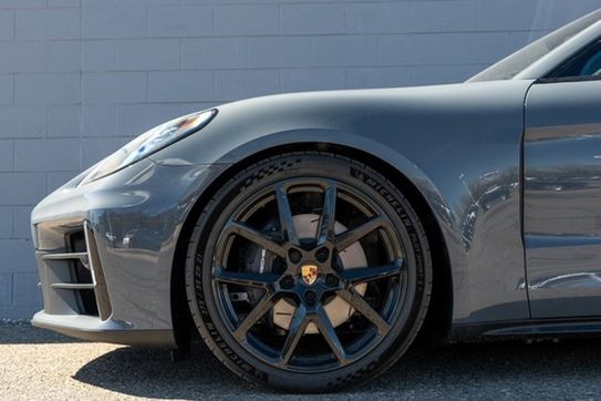 Porsche Panamera 4 E-Hybrid
