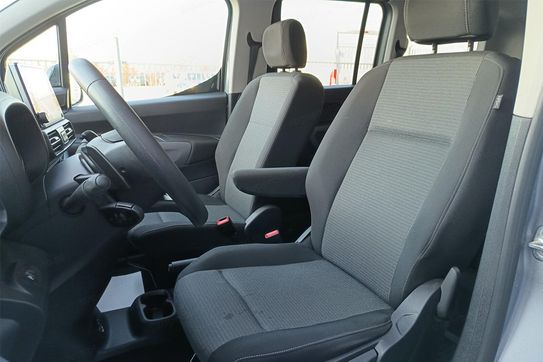 Toyota Proace City Verso Long L2H1 Business Line 7os AT
