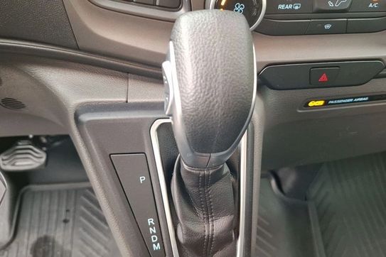 Ford Transit Custom Kombi 320 L2H1 A6