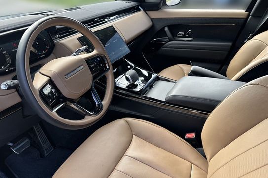 Land Rover Range Rover Sport D300 Dynamic SE