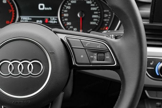 Audi A4 35 TFSI mHEV S tronic