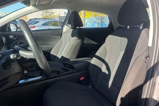 Hyundai Elantra Modern 1.6 CVT