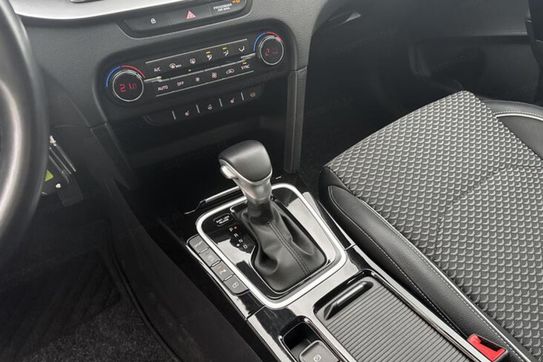 Kia Ceed L 1.5 T-GDI  DCT