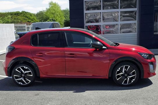 Peugeot 208 GT eDCS 1.2 mHEV
