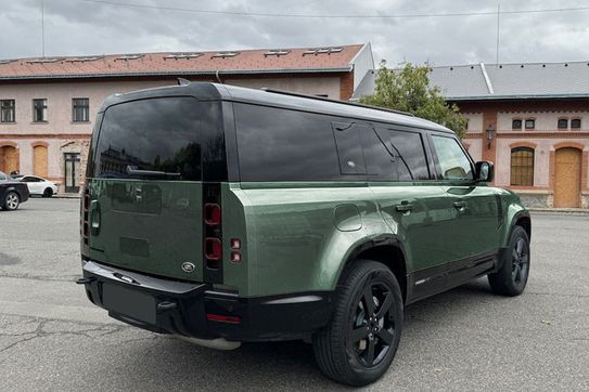 Land Rover Defender 130 D350 X-Dynamic HSE