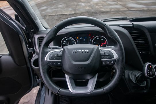 Iveco Daily 35S18 Hi-Matic 16m3 L4H2