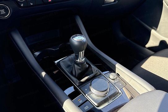 Mazda 3 2.0 Exclusive-Line