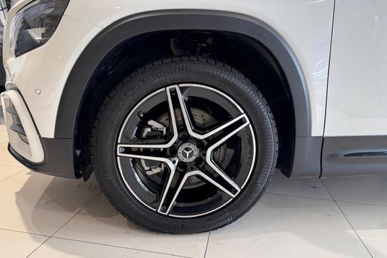Mercedes GLB 200 AMG Line