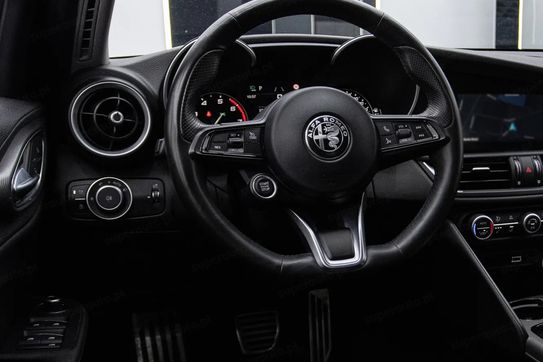 Alfa Romeo Giulia 2.0 Turbo Veloce Q4 aut