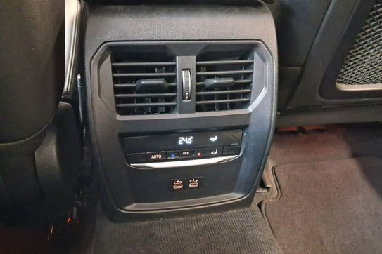 BMW Seria 3 318i aut