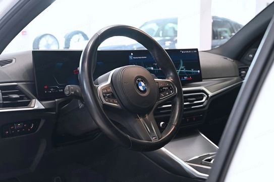 BMW Seria 3 330d xDrive M Sport