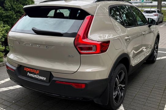 Volvo XC40 B3 B Plus Dark