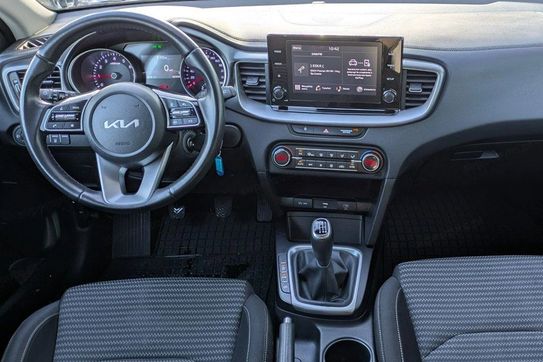 Kia Ceed 1.5 T-GDI M