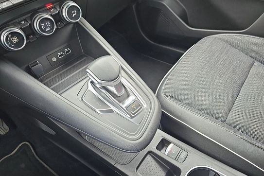 Renault Captur 1.3 Tce Mhev Techno Edc