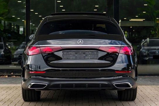 Mercedes Klasa E 220 d  4-Matic AMG